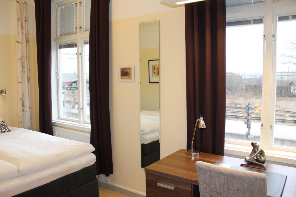 Hotell Lilla Station Köping Camera foto