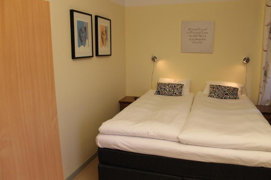 Hotell Lilla Station Köping Camera foto